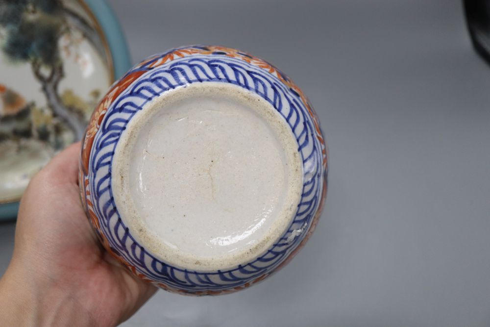 A Chinese porcelain brushwasher decorated with cockerel and hawk together with an Imari jar, diameter of largest piece 21.5cm